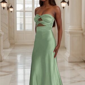 Elegant Green Strapless Dress